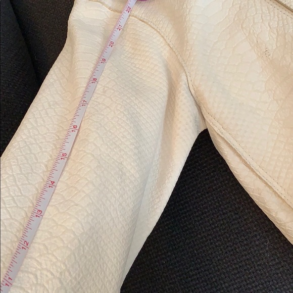 White leather jacket - BCBG maxazria runway - Picture 12 of 12